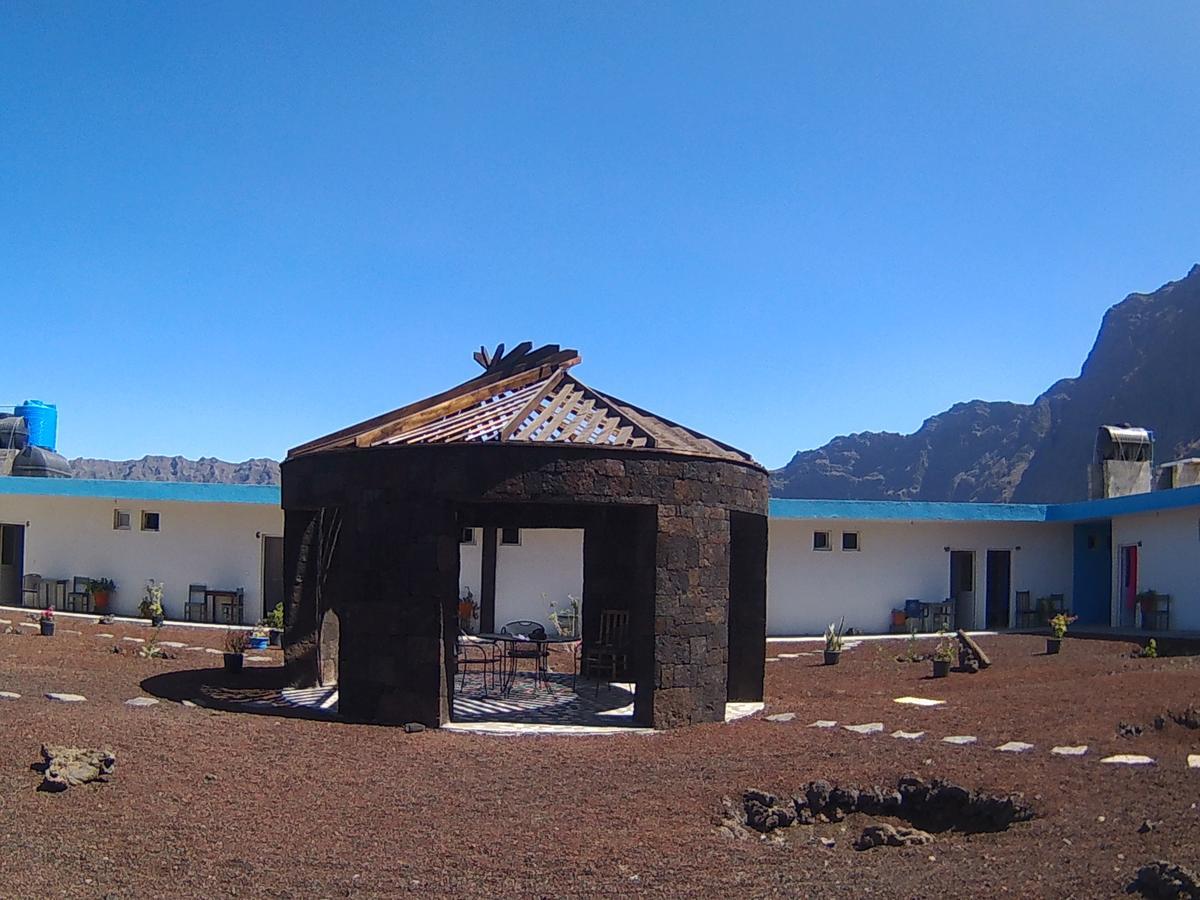 Hotel Casa Marisa 2.0 Portela Exterior foto